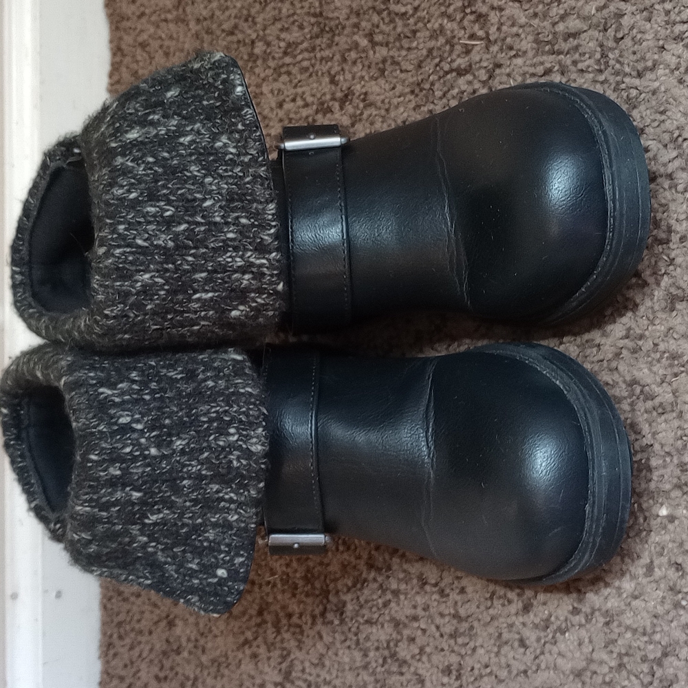 Women's size 8 ankle boots